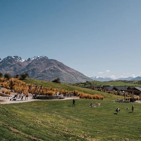 Nestled Below The Remarkables Квинстаун Экстерьер фото